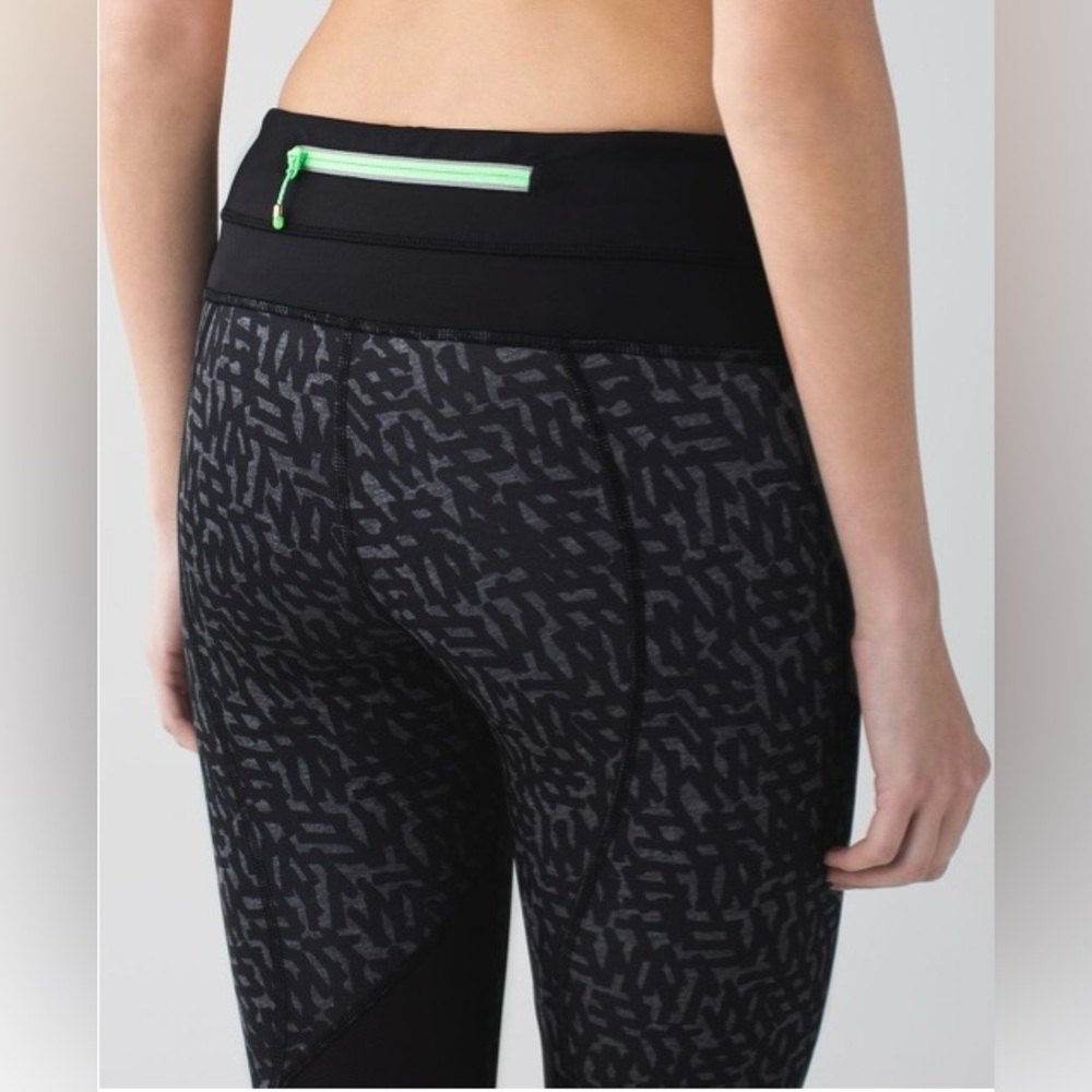 Lululemon Run: Inspire Crop II Heathered Net Pop Black Multi / Black Size 6